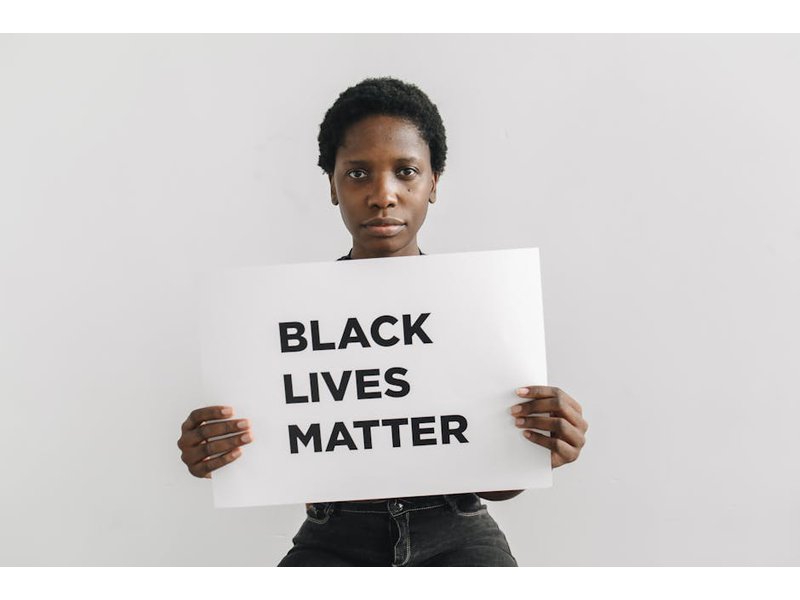 053 renouncing honours banner